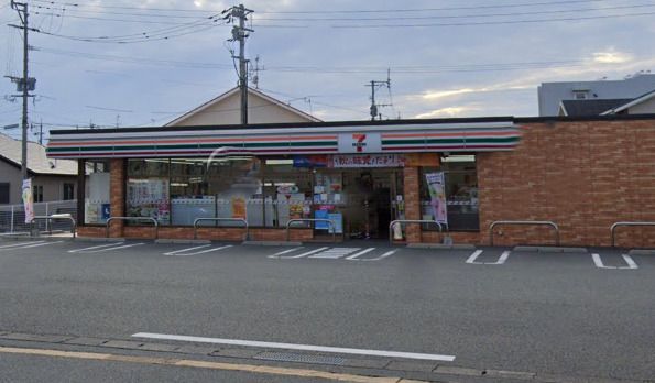 セブンイレブン 菊陽境松店の画像