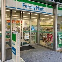 ファミリーマート 本町橋店の画像