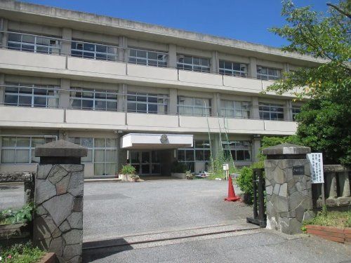 戸田小学校の画像