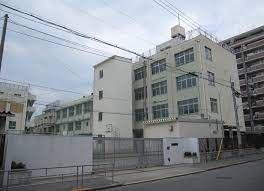 大阪市立堀江中学校の画像