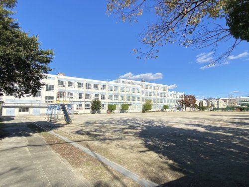 名古屋市立引山小学校の画像