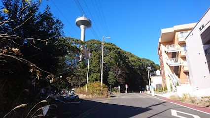 横浜国立大学 南門の画像