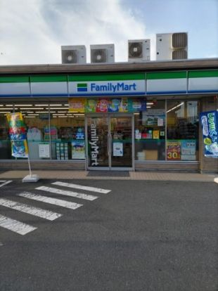 ファミリーマート 市川高谷一丁目店の画像