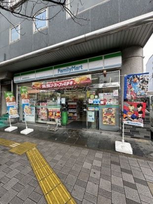 ファミリーマート　桜新町駅前店の画像