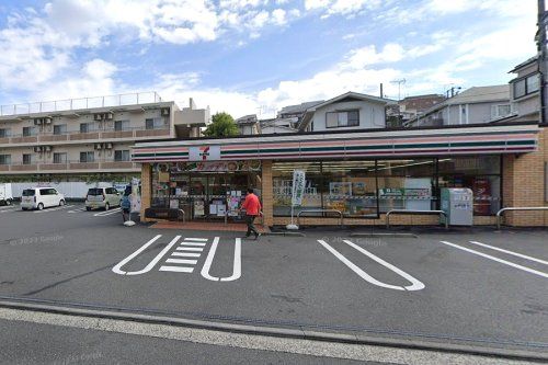 セブンイレブン 横浜別所南店の画像