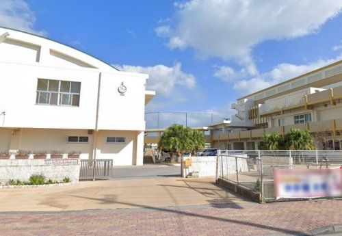 沖縄市立美東中学校の画像