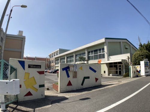 尾張旭市立本地原小学校の画像