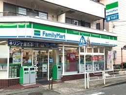 ファミリーマート 川崎坂戸店の画像