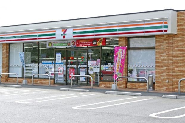 セブンイレブン 栃木小金井駅東店の画像