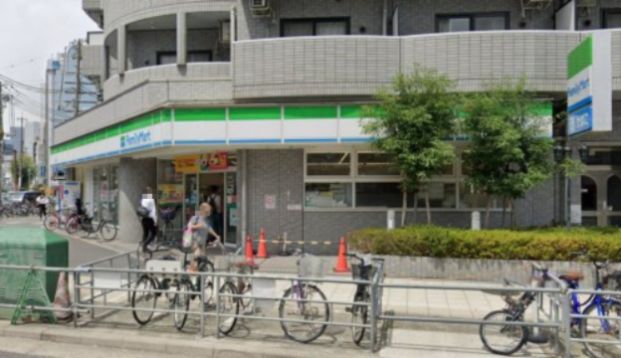 ファミリーマート　天六駅前店の画像