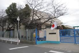 摂津小学校の画像