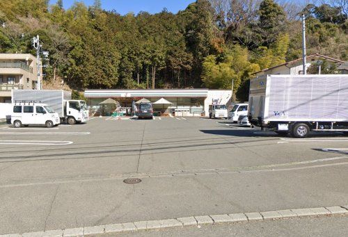 セブンイレブン 鎌倉城廻東店の画像