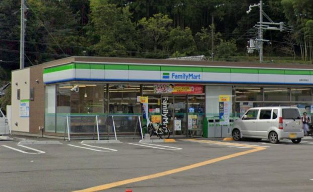 ファミリーマート 能勢町栗栖店の画像