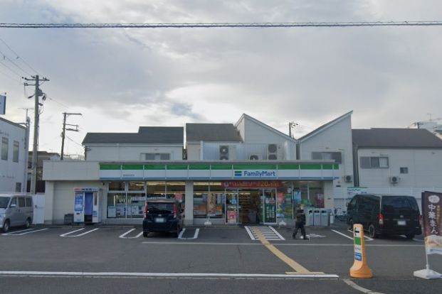 ファミリーマート高井田元町店の画像