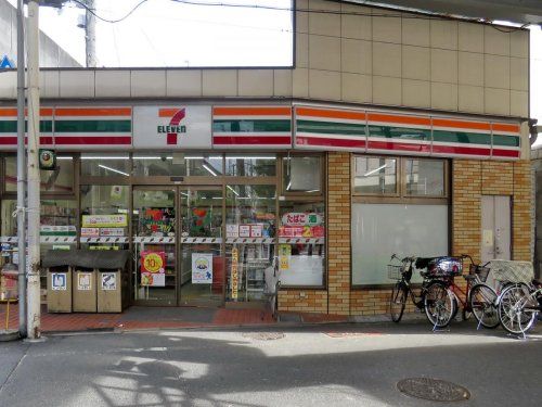 セブンイレブン 岸里玉出駅前店の画像