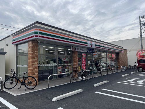 セブン-イレブン 川崎北谷町店の画像