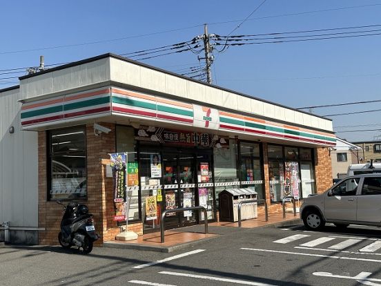 セブンイレブン 川崎千年店の画像