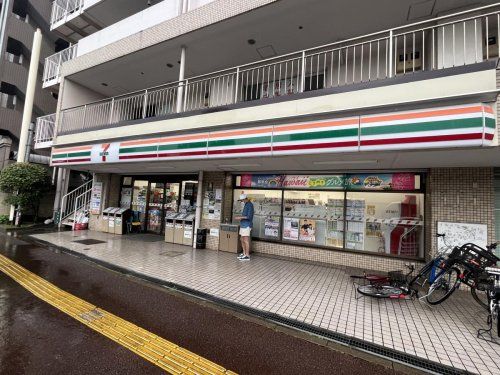 セブンイレブン 千葉神明町店の画像