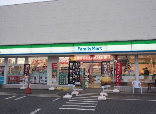 ファミリーマート 環八八幡山店の画像