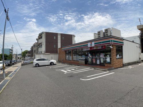 セブンイレブン名古屋高間町店の画像