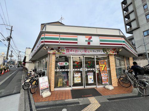 セブンイレブン 大阪岸里東1丁目店の画像