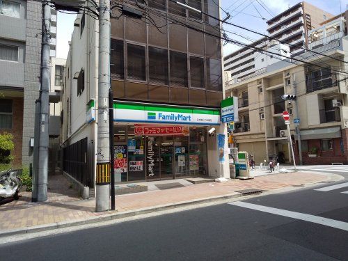 ファミリーマート 日本橋二丁目東店の画像