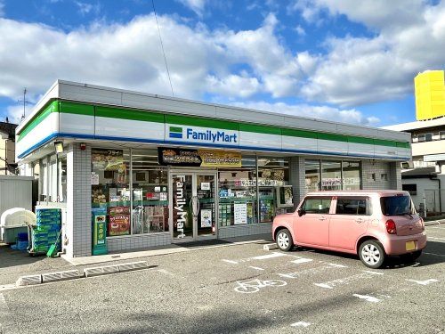 ファミリーマート 羽曳野伊賀店の画像