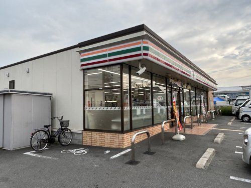 セブンイレブン 羽曳野伊賀4丁目店の画像