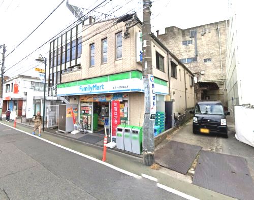 ファミリーマート 百合ヶ丘駅南口店の画像