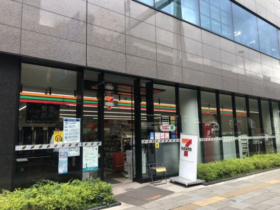 セブンイレブン 神田岩本町店の画像