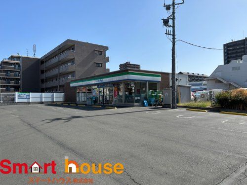 ファミリーマート 座間相模が丘一丁目店の画像