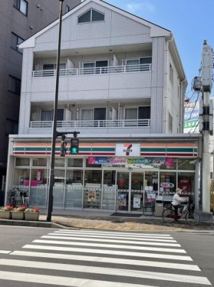 セブンイレブン 登戸店の画像