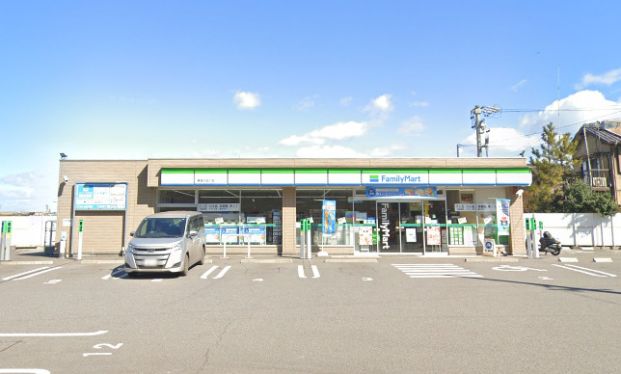 ファミリーマート 東海太田川店の画像