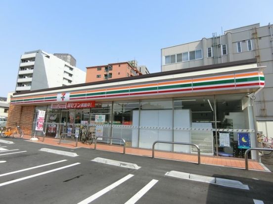 セブンイレブン 大阪川口2丁目店の画像