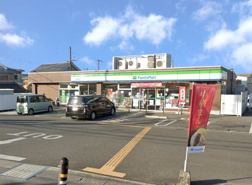 ファミリーマート【市辺南垣内店】の画像