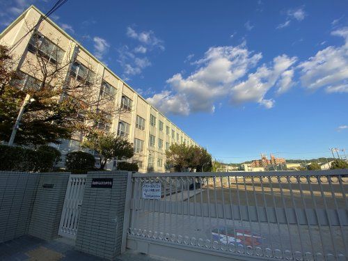名古屋市立高針台中学校の画像