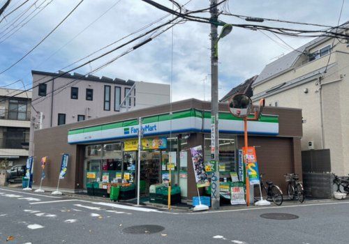 ファミリーマート 池尻三丁目店の画像