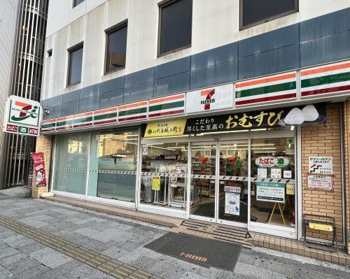 セブンイレブン 大阪長堀心斎橋店の画像