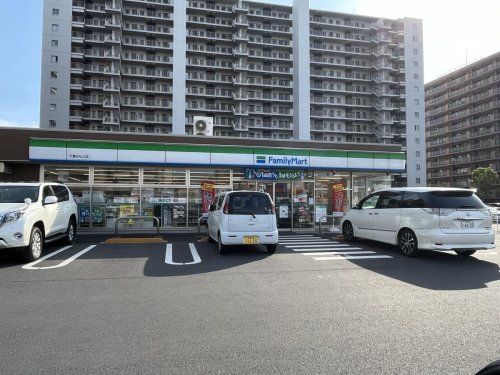 ファミリーマート 千葉みなと店の画像