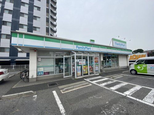 ファミリーマート 千葉幸町二丁目店の画像