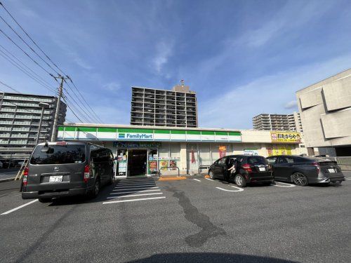 ファミリーマート 千葉問屋町店の画像