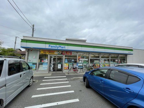 ファミリーマート 千葉矢作町店の画像