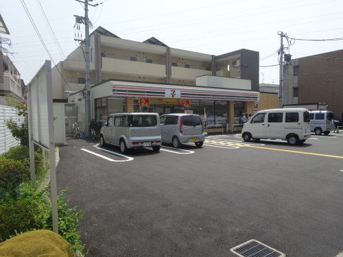 セブンイレブン 宝塚中野町店の画像