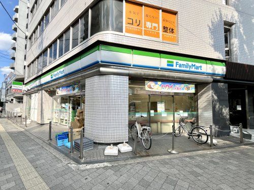 ファミリーマート 八尾光町店の画像