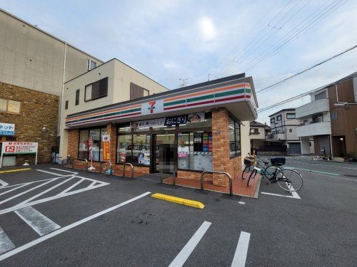 セブンイレブン尼崎食満7丁目店の画像