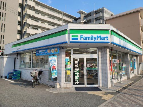 ファミリーマート尼崎塚口本町店の画像