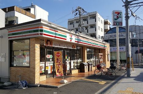 セブンイレブン 阪急下新庄駅前店の画像