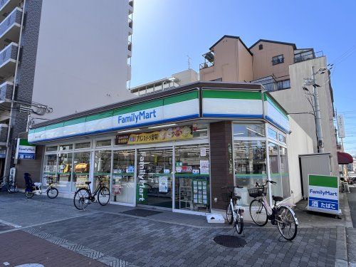 ファミリーマート泉尾三丁目店の画像