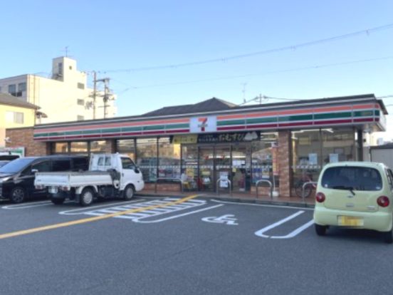 セブンイレブン 大阪住道矢田8丁目店の画像