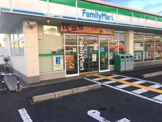 ファミリーマート 大阪狭山半田店の画像